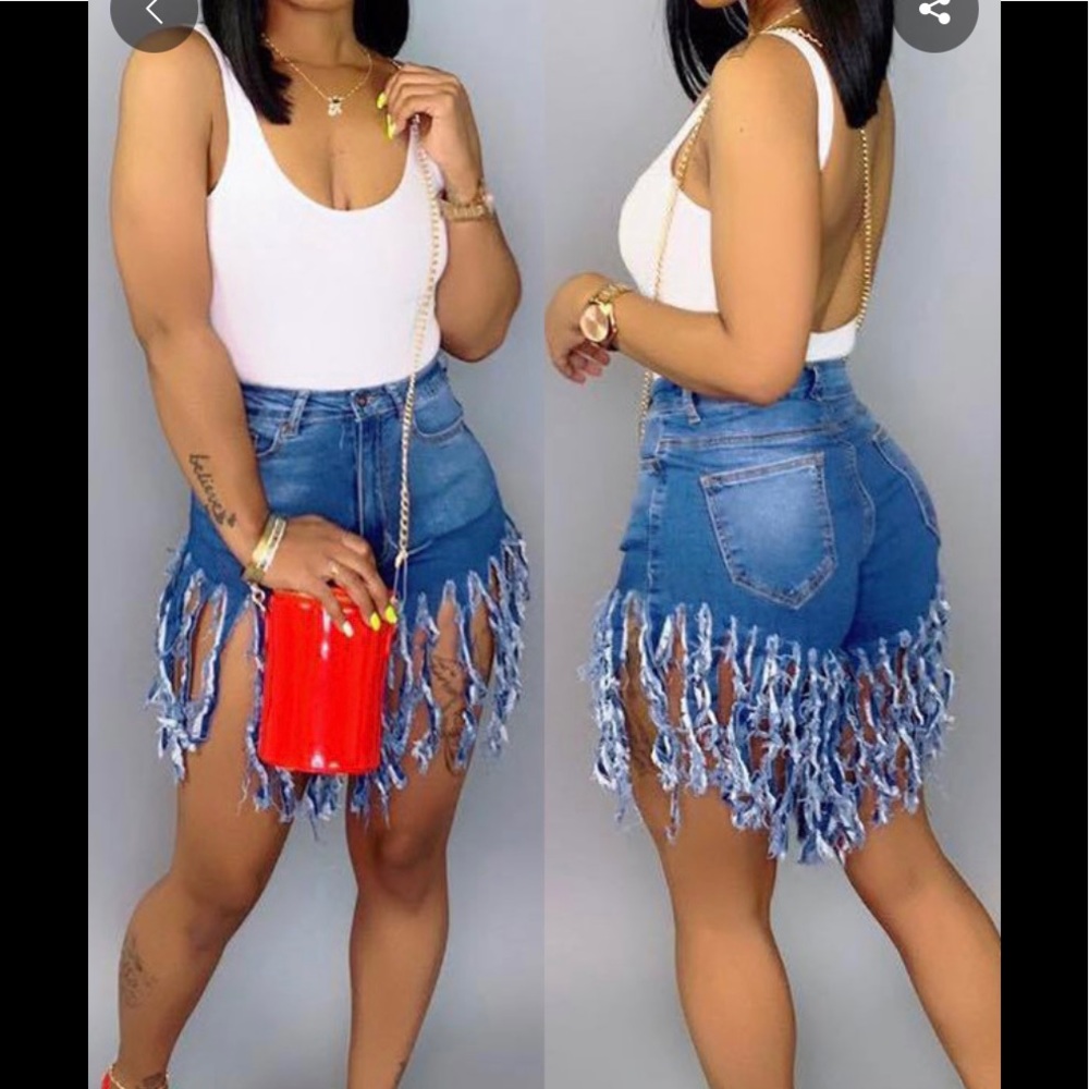 NWT Shredded denim shorts Price Firm